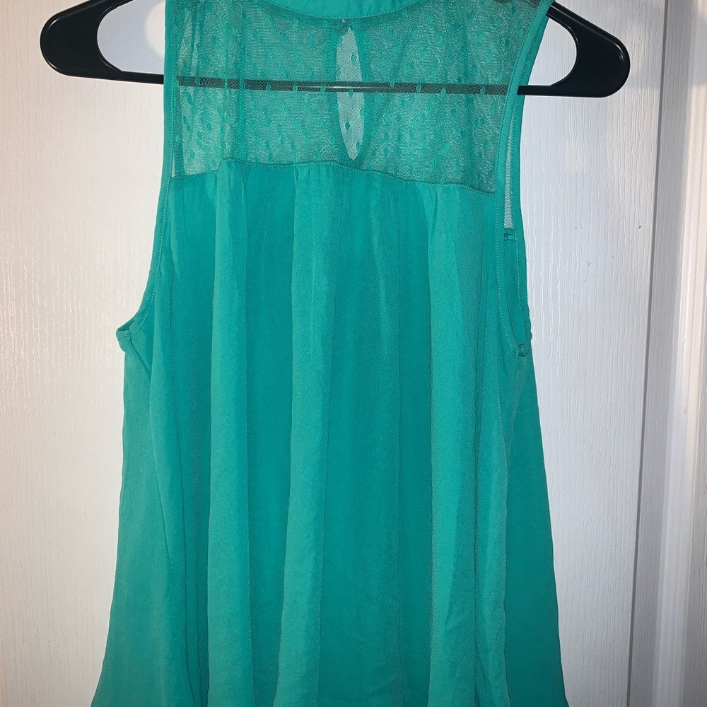 Elegant Sleeveless Turquoise Blouse
